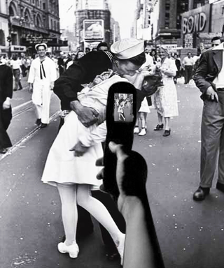 Illustration for article titled 86 Iconic Images Ruined With Technology